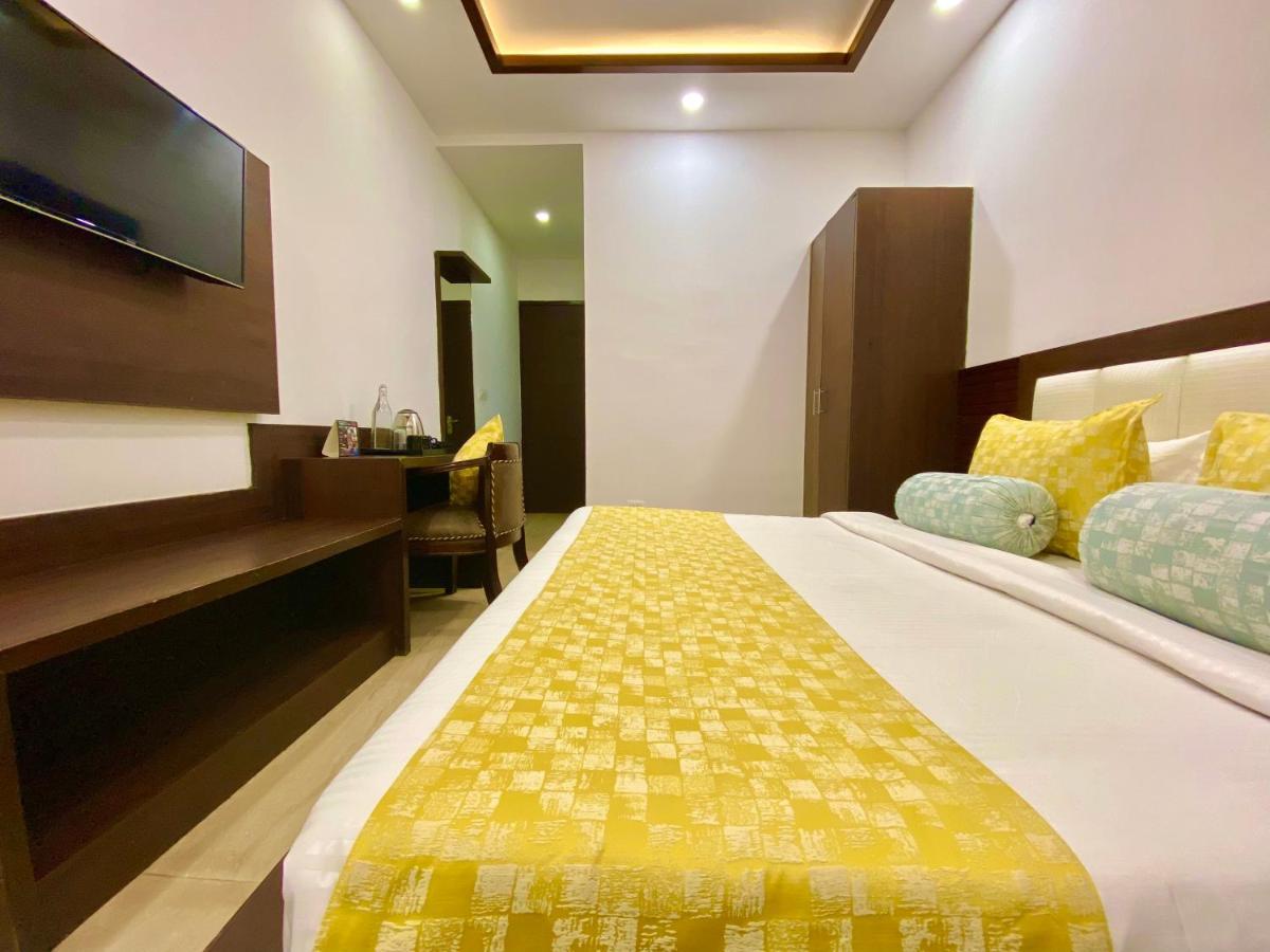 Hotel Shiv Vilas ริชิเคช ภายนอก รูปภาพ